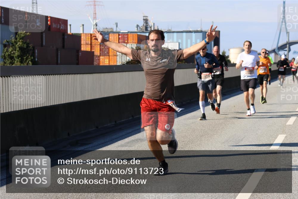 03.10.2025 - Köhlbrandbrückenlauf Strokosch-Dieckow http://msf.ph/oto/9113723 03.10.2025 12:43:58 Position 3  meine-sportfotos.de