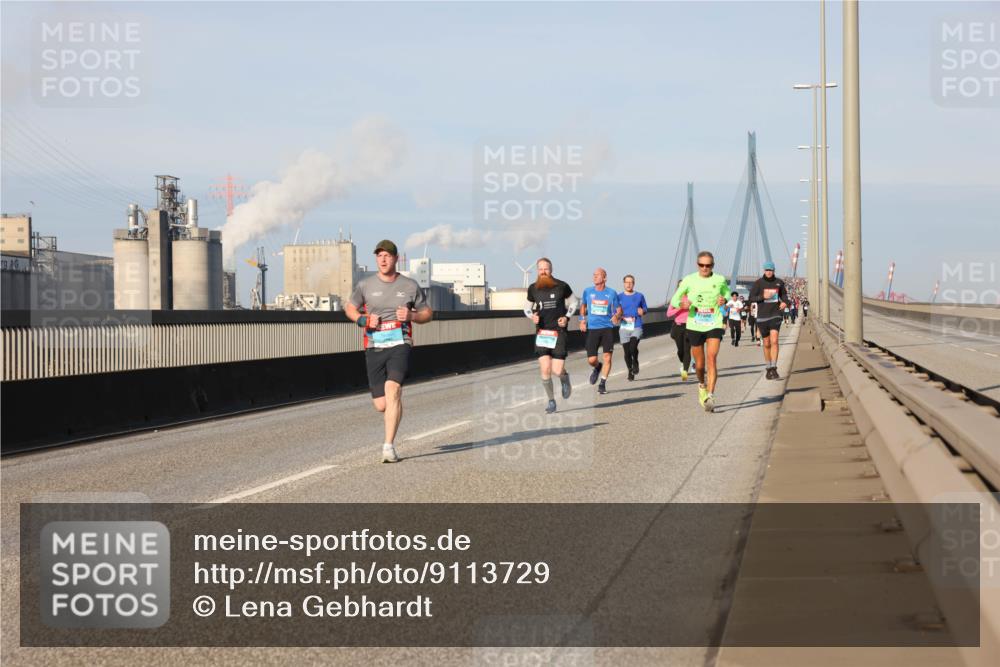 03.10.2025 - Köhlbrandbrückenlauf Lena Gebhardt http://msf.ph/oto/9113729 03.10.2025 09:42:53 Position 2  meine-sportfotos.de
