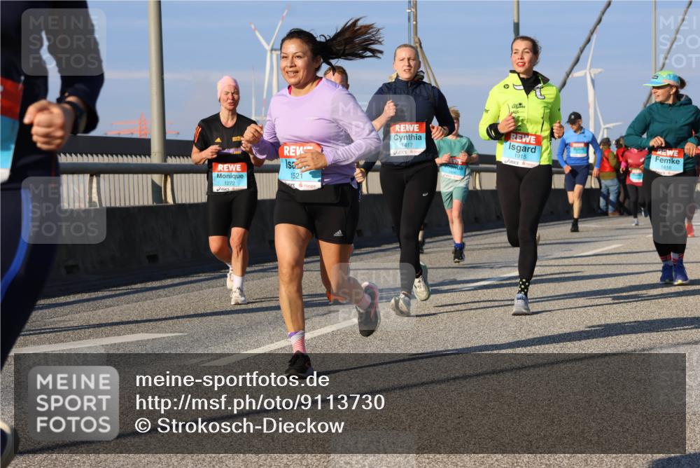 03.10.2025 - Köhlbrandbrückenlauf Strokosch-Dieckow http://msf.ph/oto/9113730 03.10.2025 09:48:13 Position 2 1521, 1272, 1417, 1915, 1418 meine-sportfotos.de