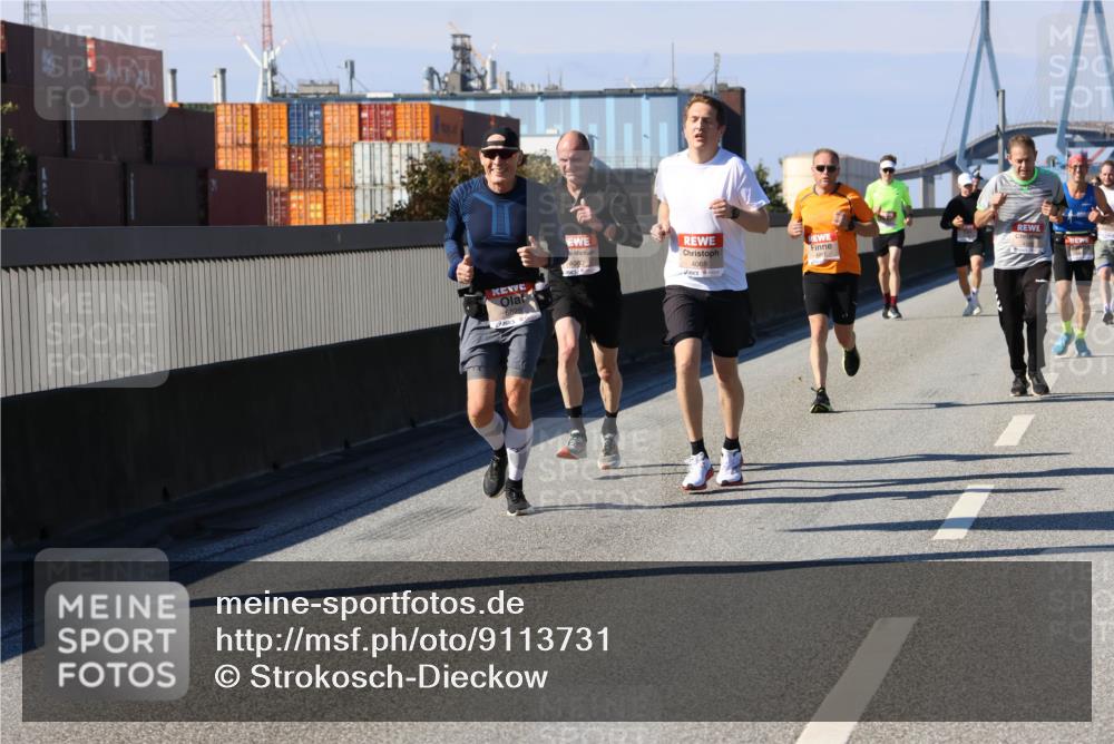 03.10.2025 - Köhlbrandbrückenlauf Strokosch-Dieckow http://msf.ph/oto/9113731 03.10.2025 12:44:00 Position 3 6629, 4080, 4068 meine-sportfotos.de