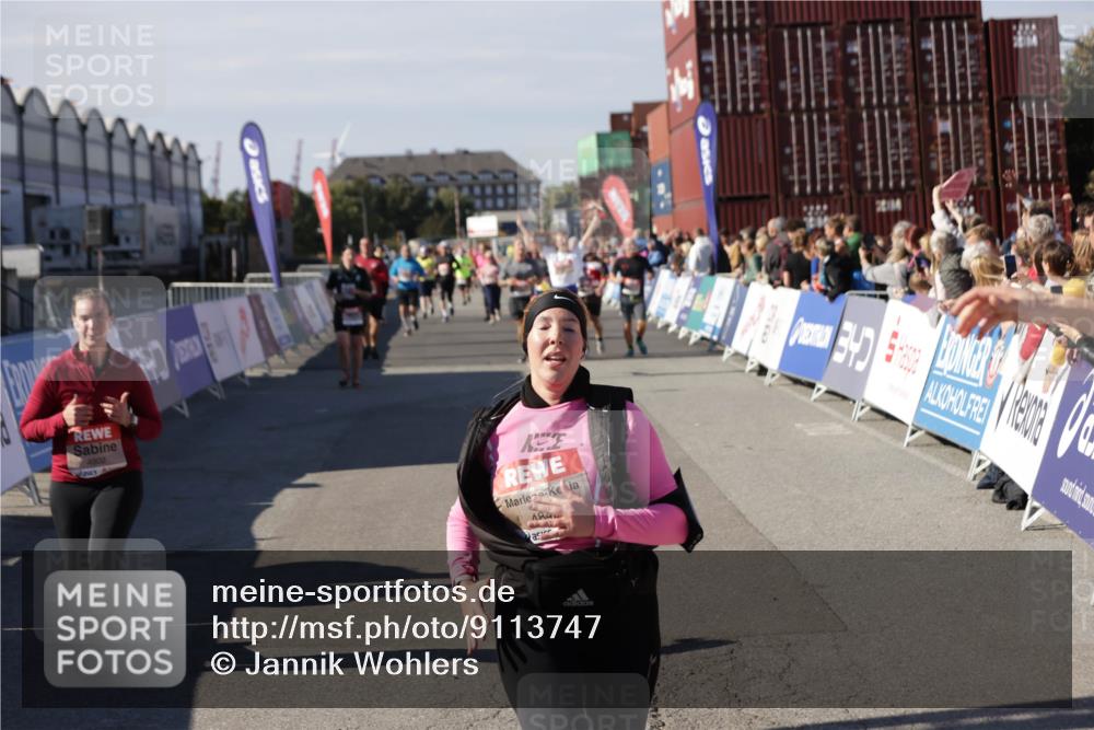 03.10.2025 - Köhlbrandbrückenlauf Jannik Wohlers http://msf.ph/oto/9113747 03.10.2025 13:31:56 Ziel 4415, 4416, 4842, 4902, 4935, 5267, 5463, 5817, 6076, 6452, 6736 meine-sportfotos.de