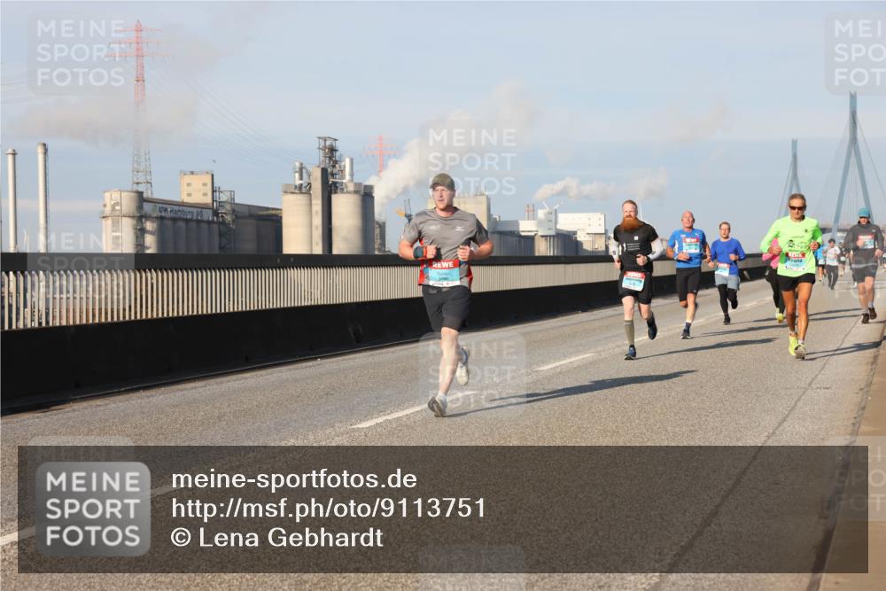 03.10.2025 - Köhlbrandbrückenlauf Lena Gebhardt http://msf.ph/oto/9113751 03.10.2025 09:42:53 Position 2  meine-sportfotos.de