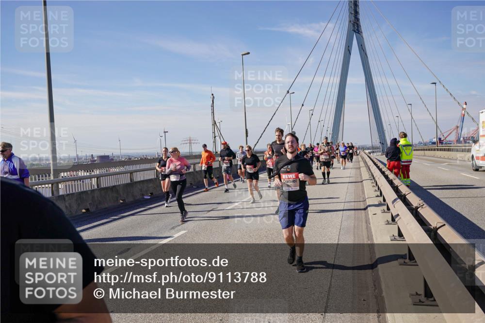 03.10.2025 - Köhlbrandbrückenlauf Michael Burmester http://msf.ph/oto/9113788 03.10.2025 12:55:30 Position 2  meine-sportfotos.de