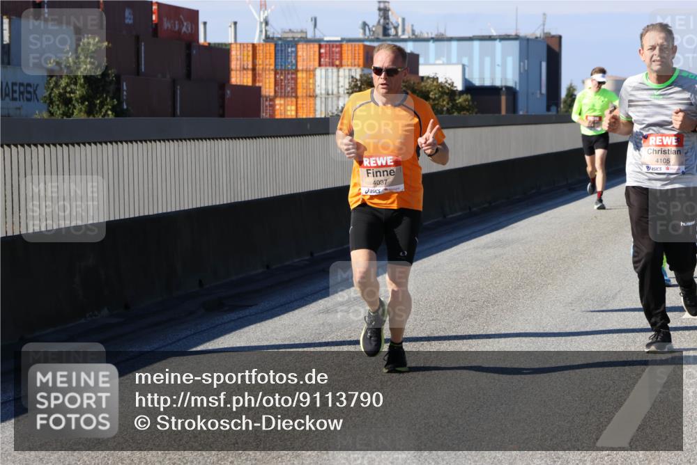 03.10.2025 - Köhlbrandbrückenlauf Strokosch-Dieckow http://msf.ph/oto/9113790 03.10.2025 12:44:04 Position 3 4037, 4105 meine-sportfotos.de