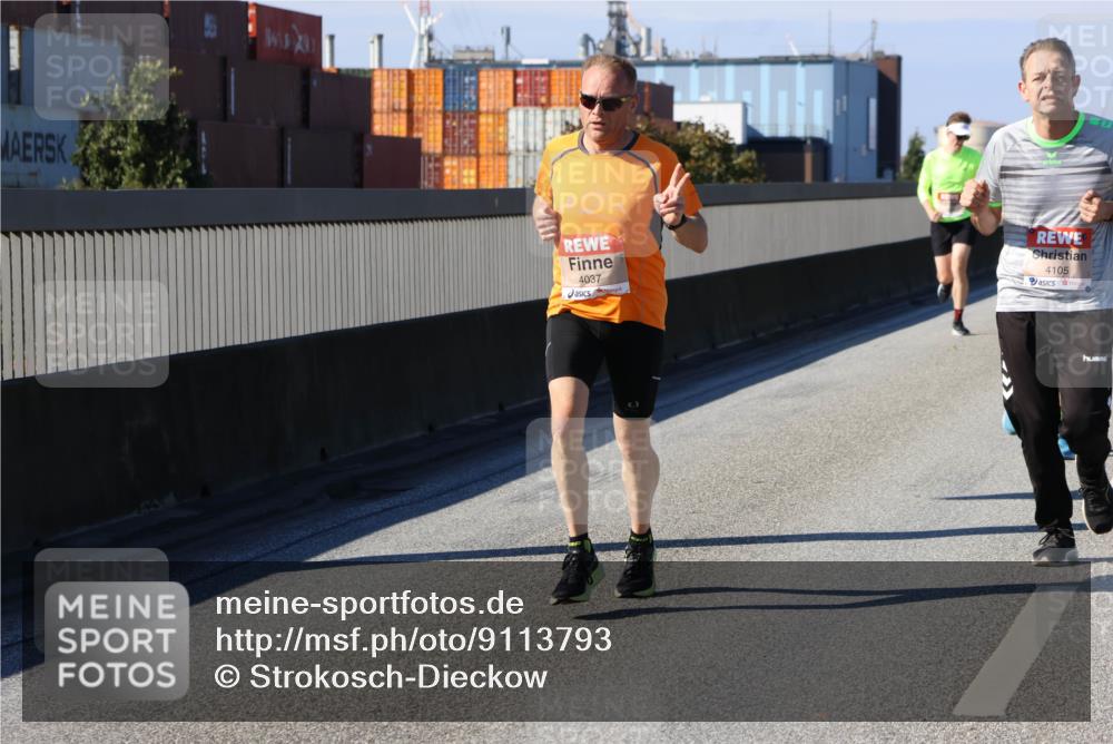 03.10.2025 - Köhlbrandbrückenlauf Strokosch-Dieckow http://msf.ph/oto/9113793 03.10.2025 12:44:04 Position 3 4037, 4105 meine-sportfotos.de
