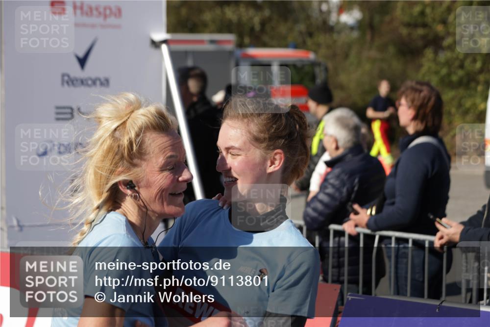 03.10.2025 - Köhlbrandbrückenlauf Jannik Wohlers http://msf.ph/oto/9113801 03.10.2025 13:31:59 Ziel 4842, 4902, 4935, 5246, 5247, 5248, 5267, 5463, 5817, 6076, 6126, 6452, 6736 meine-sportfotos.de