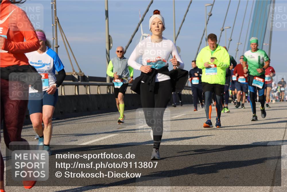 03.10.2025 - Köhlbrandbrückenlauf Strokosch-Dieckow http://msf.ph/oto/9113807 03.10.2025 09:48:19 Position 2 41, 69, 1220 meine-sportfotos.de