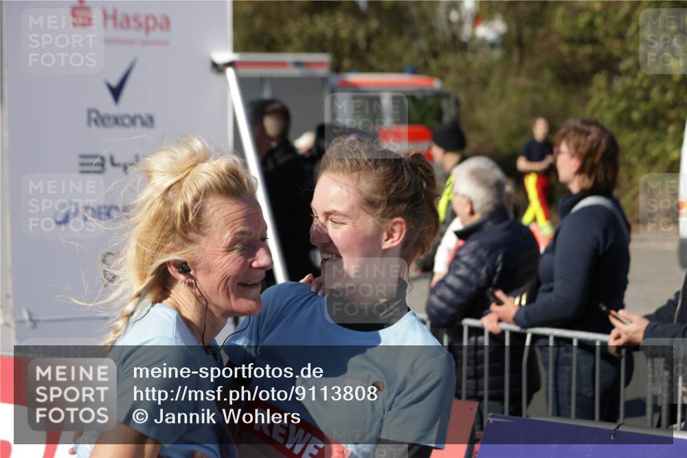 03.10.2025 - Köhlbrandbrückenlauf Jannik Wohlers http://msf.ph/oto/9113808 03.10.2025 13:31:59 Ziel 4842, 4902, 4935, 5246, 5247, 5248, 5267, 5463, 5817, 6076, 6126, 6452, 6736 meine-sportfotos.de
