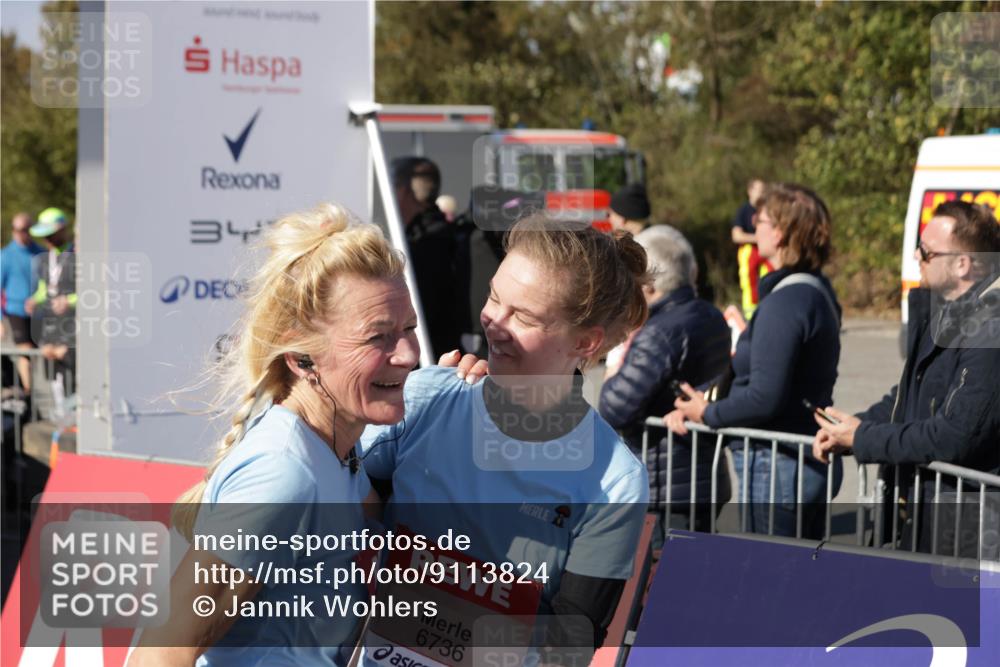 03.10.2025 - Köhlbrandbrückenlauf Jannik Wohlers http://msf.ph/oto/9113824 03.10.2025 13:32:00 Ziel 4842, 4902, 4935, 5246, 5247, 5248, 5267, 5463, 5817, 6076, 6126, 6460, 6736 meine-sportfotos.de