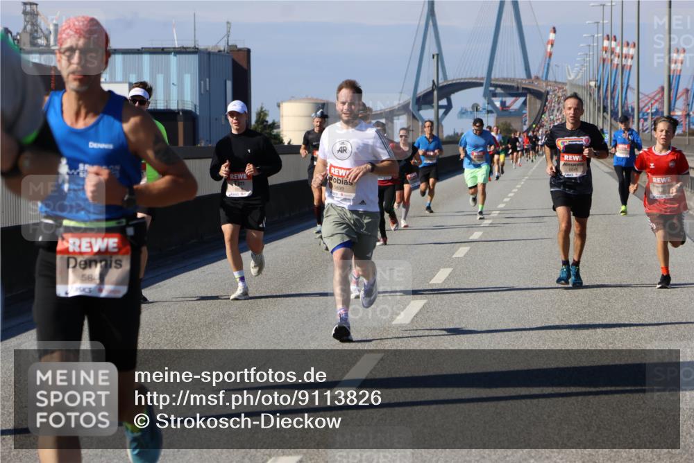 03.10.2025 - Köhlbrandbrückenlauf Strokosch-Dieckow http://msf.ph/oto/9113826 03.10.2025 12:44:06 Position 3 58, 5699, 6015 meine-sportfotos.de