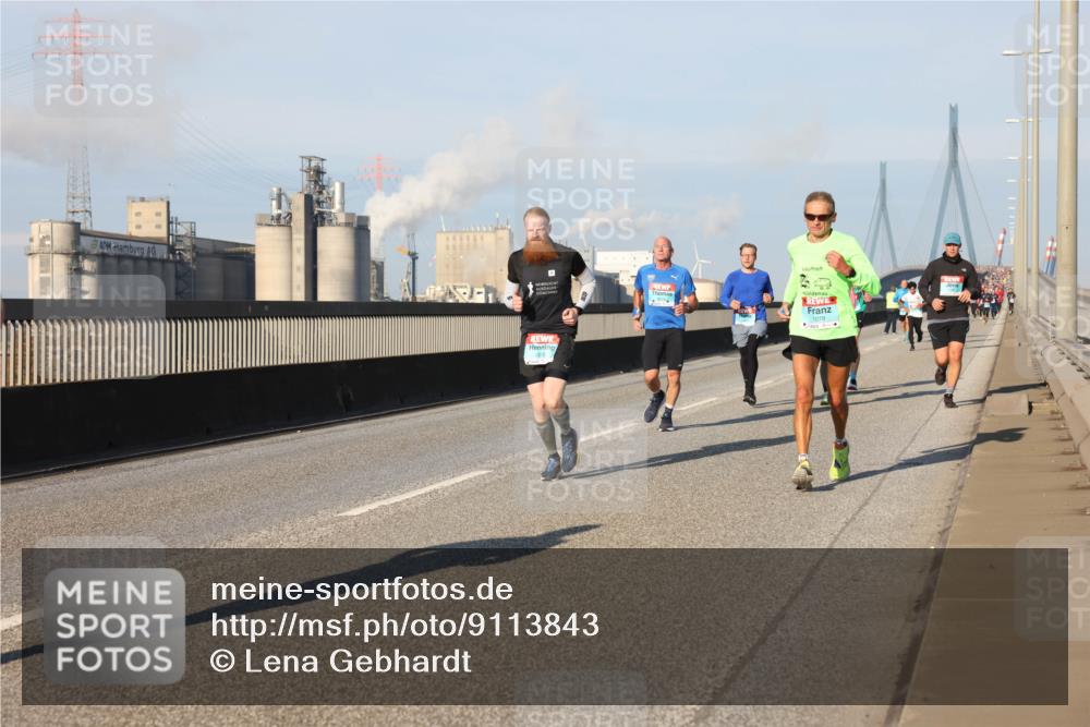 03.10.2025 - Köhlbrandbrückenlauf Lena Gebhardt http://msf.ph/oto/9113843 03.10.2025 09:42:55 Position 2  meine-sportfotos.de