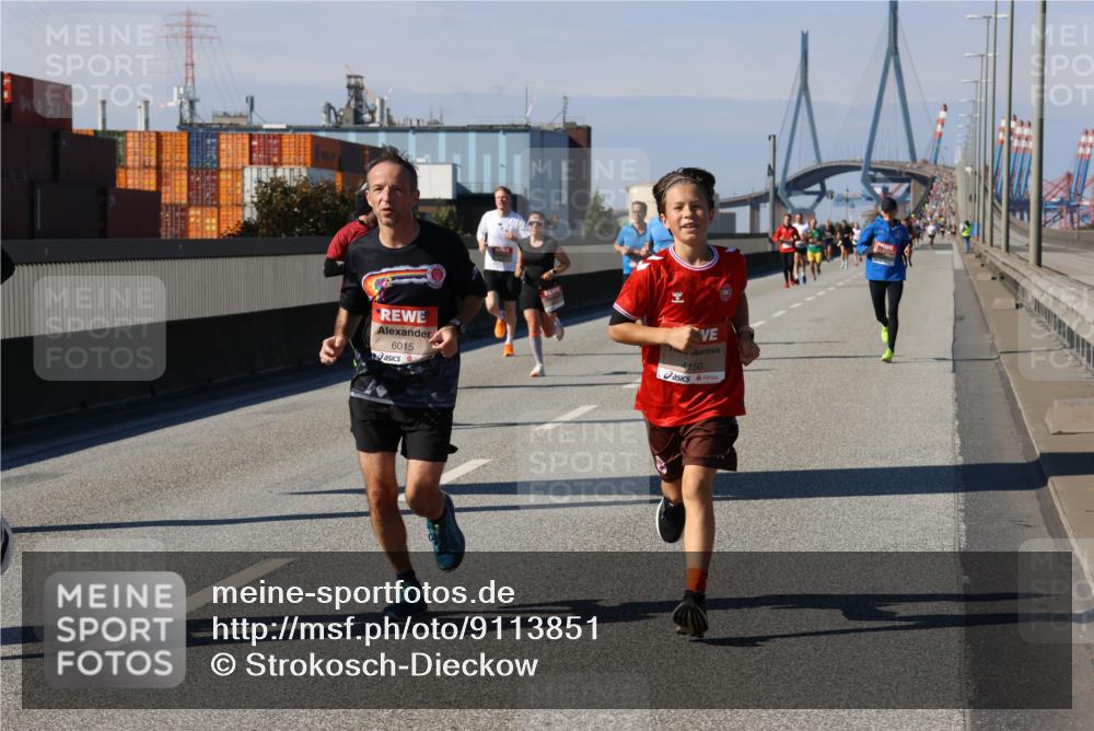 03.10.2025 - Köhlbrandbrückenlauf Strokosch-Dieckow http://msf.ph/oto/9113851 03.10.2025 12:44:10 Position 3 6015, 4150 meine-sportfotos.de