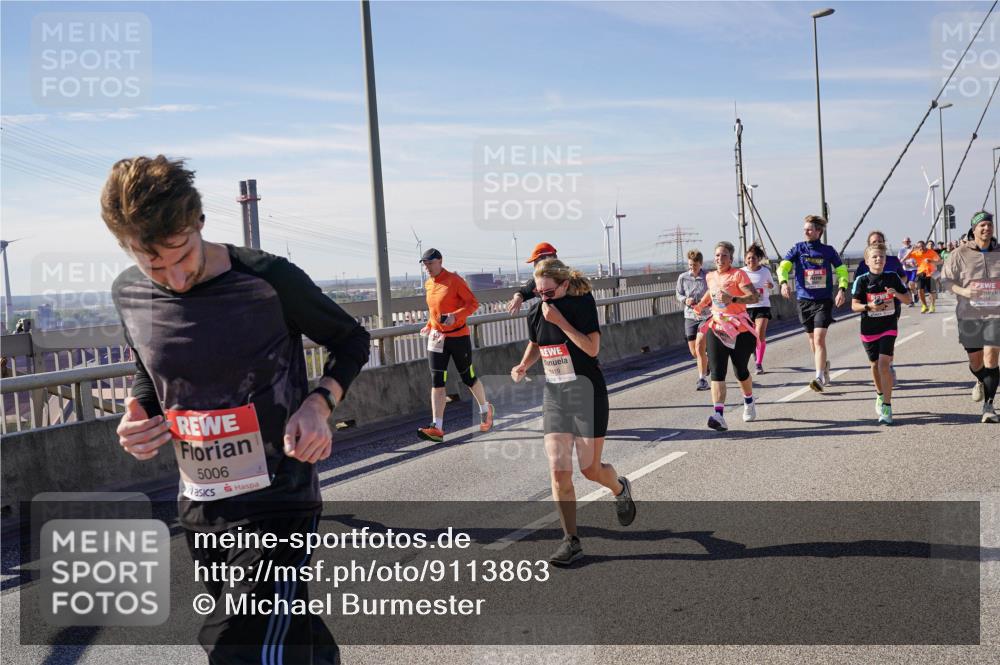 03.10.2025 - Köhlbrandbrückenlauf Michael Burmester http://msf.ph/oto/9113863 03.10.2025 12:55:33 Position 2 5006, 5419 meine-sportfotos.de
