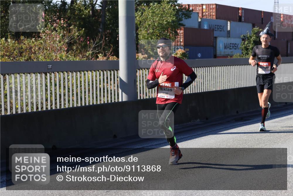 03.10.2025 - Köhlbrandbrückenlauf Strokosch-Dieckow http://msf.ph/oto/9113868 03.10.2025 12:44:14 Position 3 880, 4186 meine-sportfotos.de