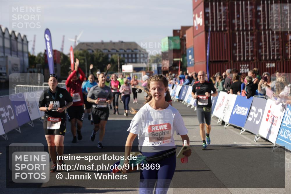 03.10.2025 - Köhlbrandbrückenlauf Jannik Wohlers http://msf.ph/oto/9113869 03.10.2025 13:32:01 Ziel 4443, 4842, 4902, 4935, 5246, 5247, 5248, 5267, 6076, 6126, 6460, 6736 meine-sportfotos.de