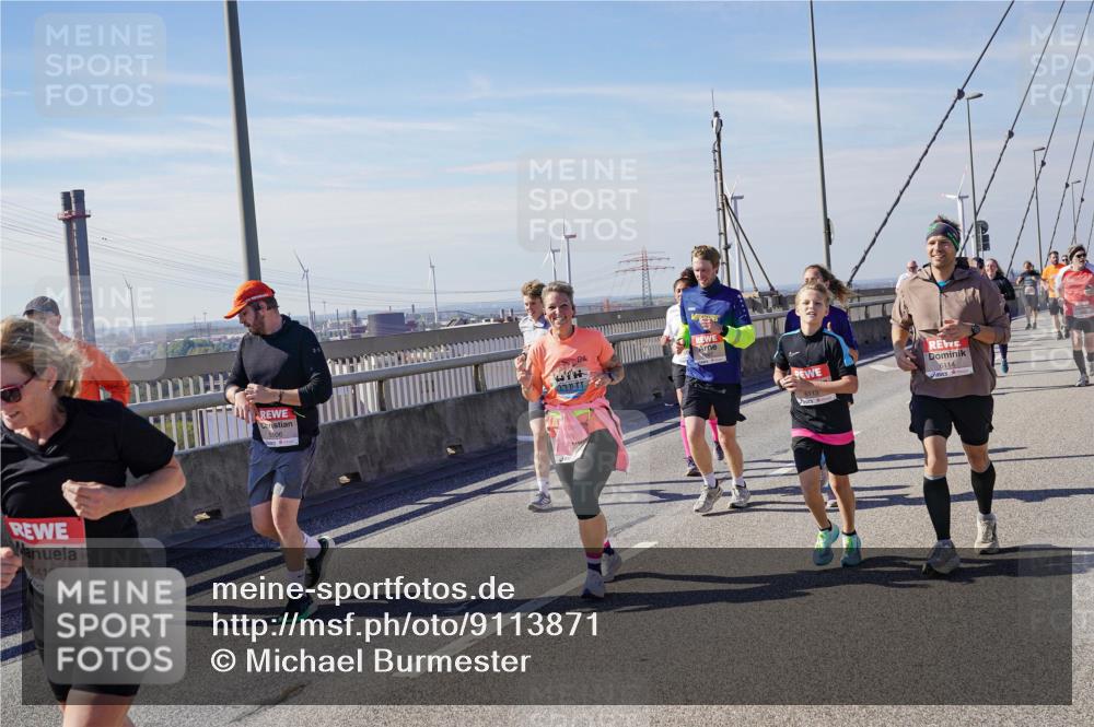 03.10.2025 - Köhlbrandbrückenlauf Michael Burmester http://msf.ph/oto/9113871 03.10.2025 12:55:34 Position 2 419, 6113, 6114 meine-sportfotos.de