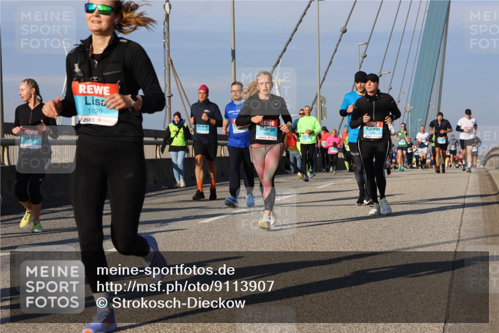 03.10.2025 - Köhlbrandbrückenlauf Strokosch-Dieckow http://msf.ph/oto/9113907 03.10.2025 09:48:34 Position 2 1829, 3445, 3326 meine-sportfotos.de