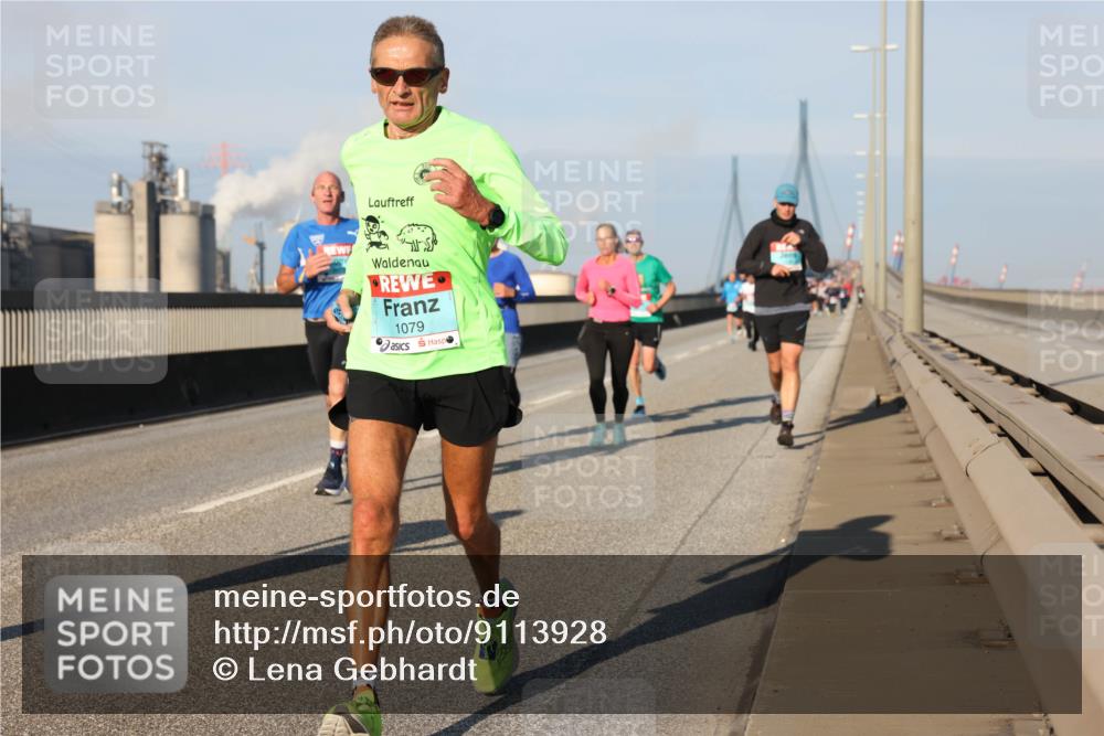 03.10.2025 - Köhlbrandbrückenlauf Lena Gebhardt http://msf.ph/oto/9113928 03.10.2025 09:42:57 Position 2 1079 meine-sportfotos.de