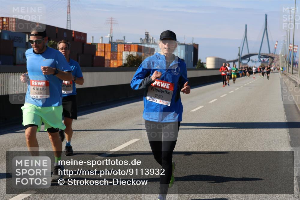 03.10.2025 - Köhlbrandbrückenlauf Strokosch-Dieckow http://msf.ph/oto/9113932 03.10.2025 12:44:18 Position 3 5960, 5091, 5669 meine-sportfotos.de