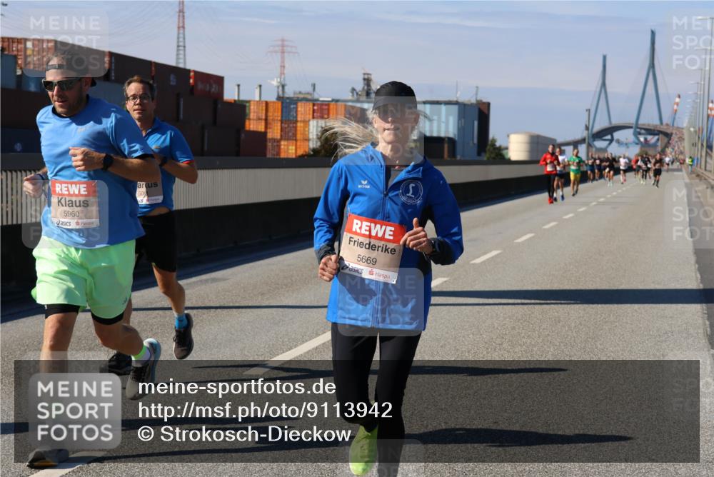 03.10.2025 - Köhlbrandbrückenlauf Strokosch-Dieckow http://msf.ph/oto/9113942 03.10.2025 12:44:18 Position 3 5960, 50, 5669 meine-sportfotos.de