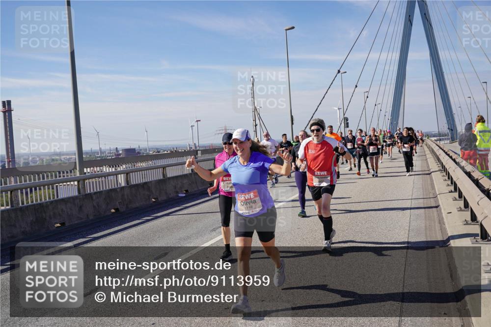 03.10.2025 - Köhlbrandbrückenlauf Michael Burmester http://msf.ph/oto/9113959 03.10.2025 12:55:39 Position 2 4493, 5716 meine-sportfotos.de