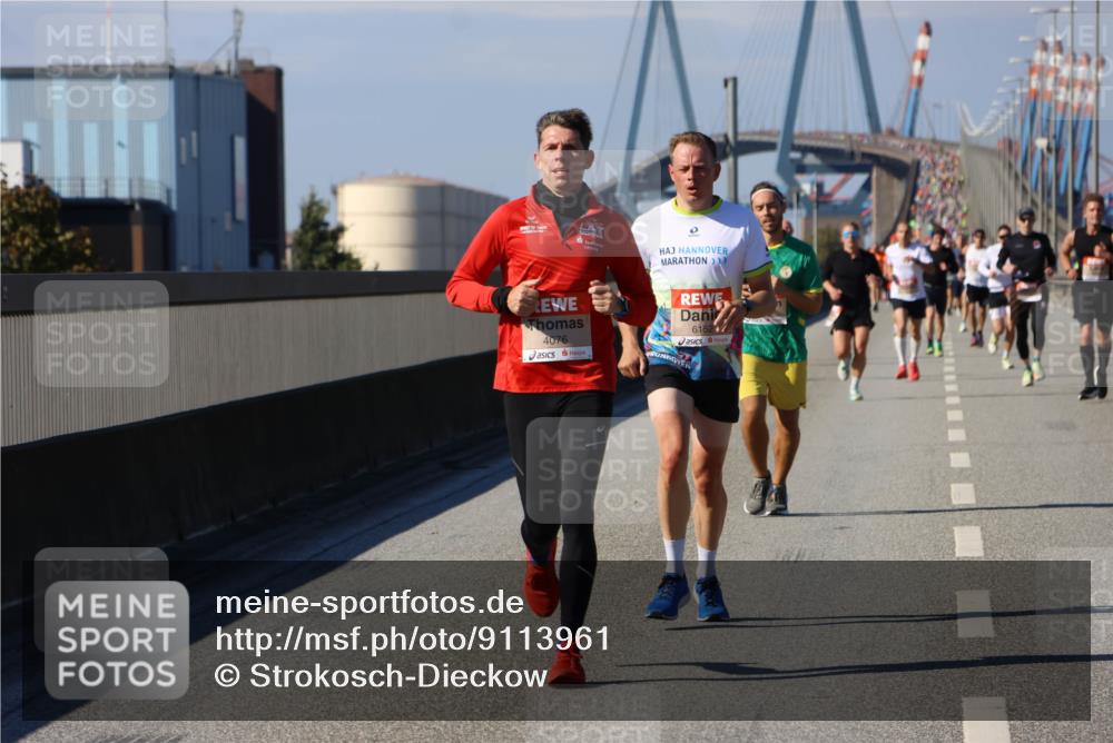 03.10.2025 - Köhlbrandbrückenlauf Strokosch-Dieckow http://msf.ph/oto/9113961 03.10.2025 12:44:27 Position 3 4076, 6152 meine-sportfotos.de
