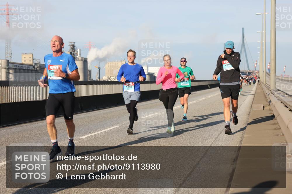 03.10.2025 - Köhlbrandbrückenlauf Lena Gebhardt http://msf.ph/oto/9113980 03.10.2025 09:42:58 Position 2 1135 meine-sportfotos.de