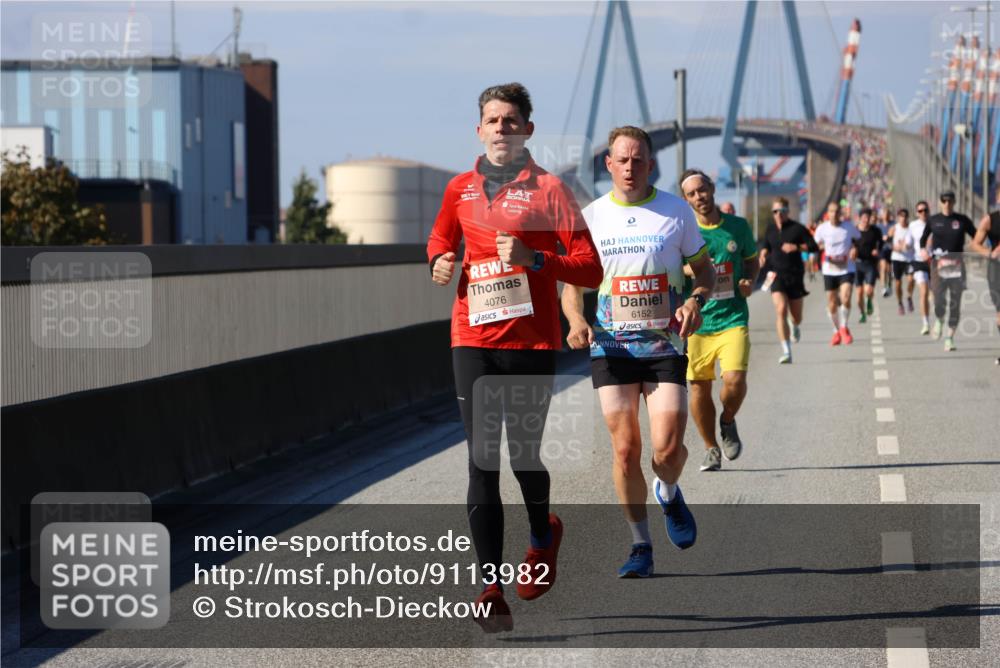 03.10.2025 - Köhlbrandbrückenlauf Strokosch-Dieckow http://msf.ph/oto/9113982 03.10.2025 12:44:27 Position 3 4076, 6152 meine-sportfotos.de