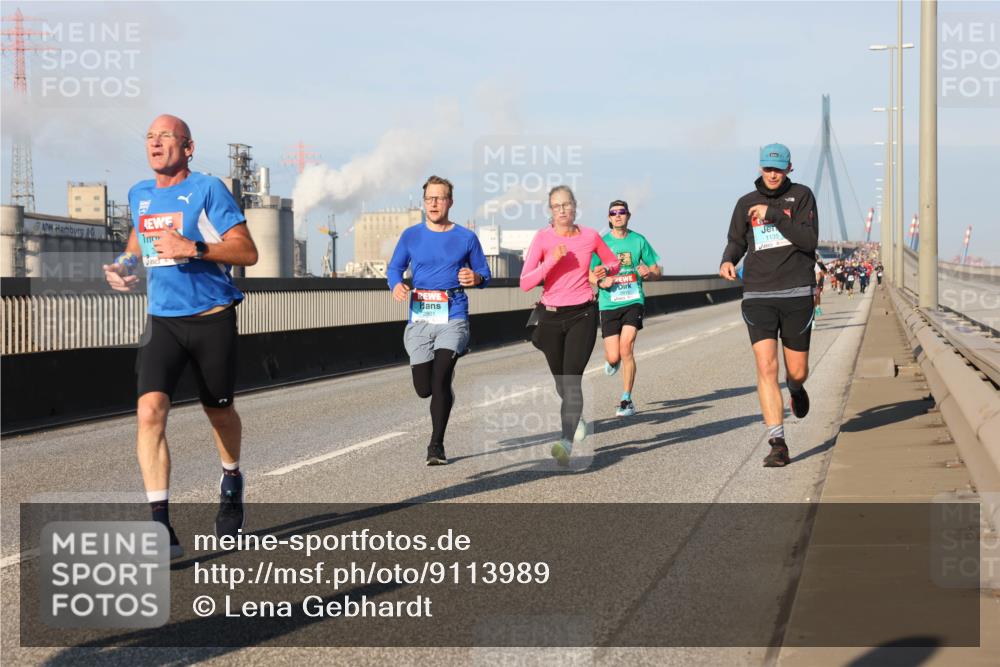 03.10.2025 - Köhlbrandbrückenlauf Lena Gebhardt http://msf.ph/oto/9113989 03.10.2025 09:42:58 Position 2  meine-sportfotos.de