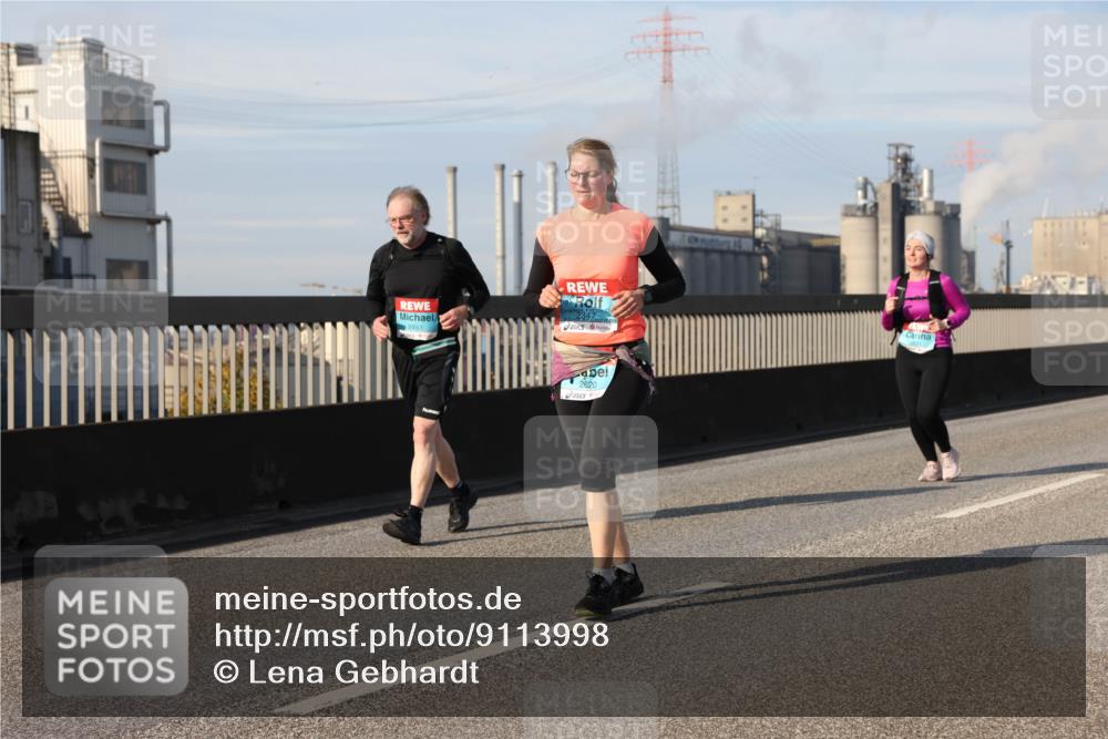 03.10.2025 - Köhlbrandbrückenlauf Lena Gebhardt http://msf.ph/oto/9113998 03.10.2025 10:17:18 Position 2 2483, 34, 2620 meine-sportfotos.de