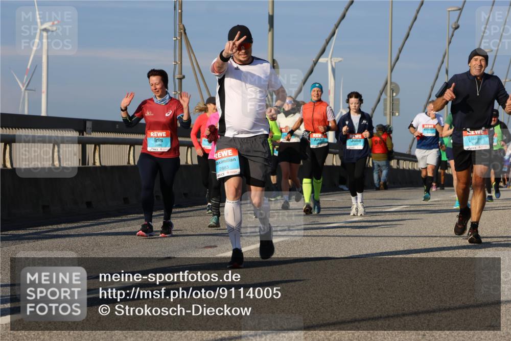 03.10.2025 - Köhlbrandbrückenlauf Strokosch-Dieckow http://msf.ph/oto/9114005 03.10.2025 09:48:42 Position 2 3596, 2883, 08, 6750 meine-sportfotos.de