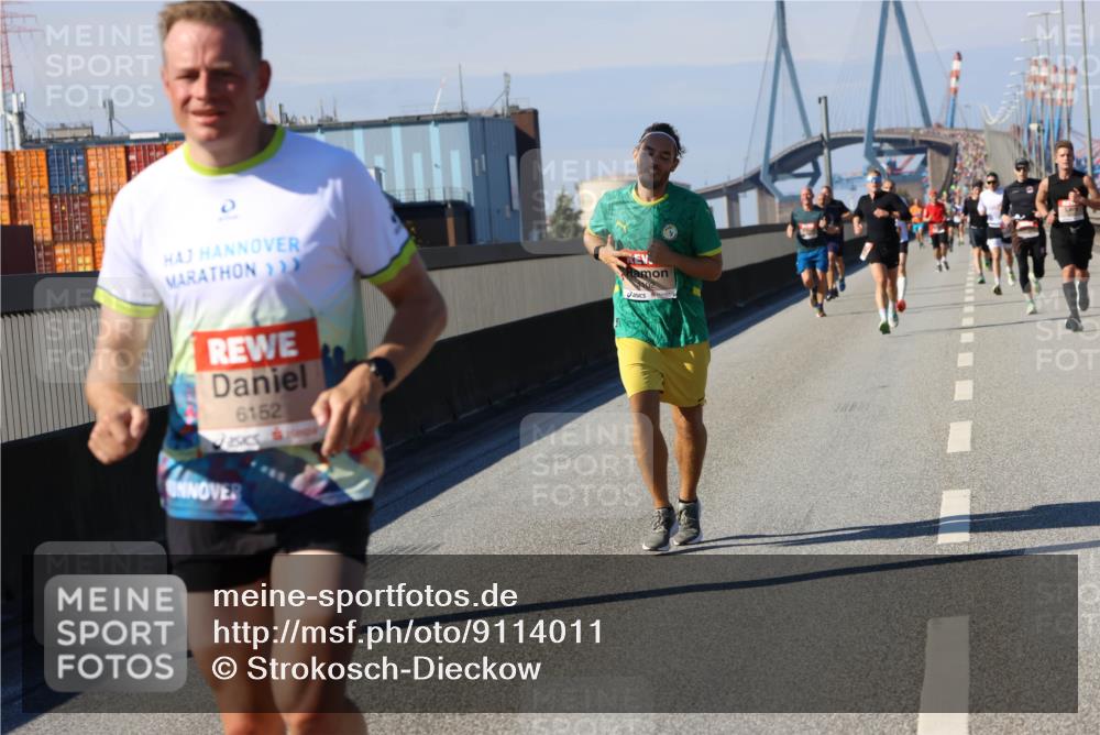 03.10.2025 - Köhlbrandbrückenlauf Strokosch-Dieckow http://msf.ph/oto/9114011 03.10.2025 12:44:31 Position 3 6152, 02 meine-sportfotos.de