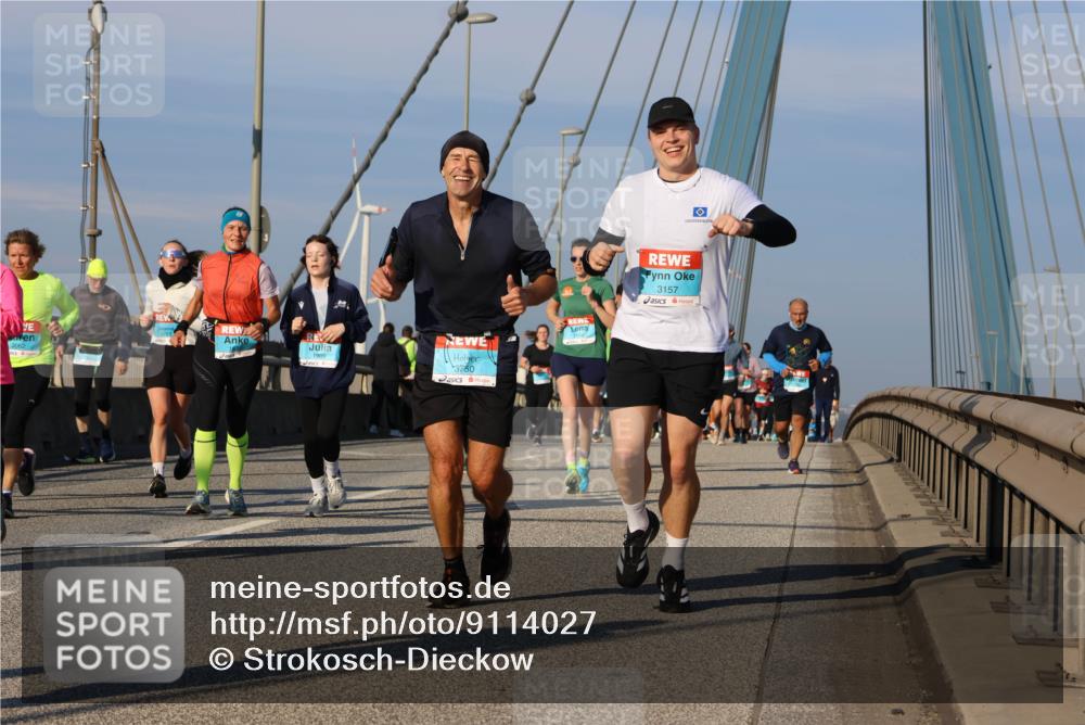 03.10.2025 - Köhlbrandbrückenlauf Strokosch-Dieckow http://msf.ph/oto/9114027 03.10.2025 09:48:44 Position 2 3062, 1909, 3750, 3157 meine-sportfotos.de