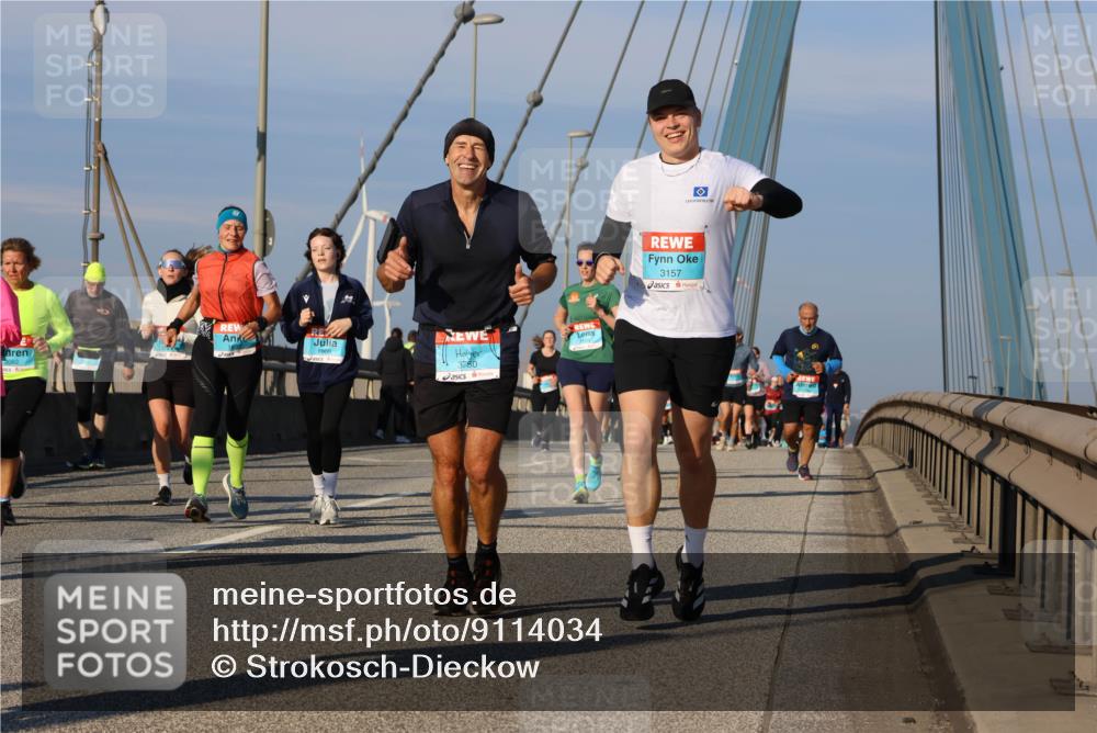 03.10.2025 - Köhlbrandbrückenlauf Strokosch-Dieckow http://msf.ph/oto/9114034 03.10.2025 09:48:44 Position 2 3750, 3157 meine-sportfotos.de