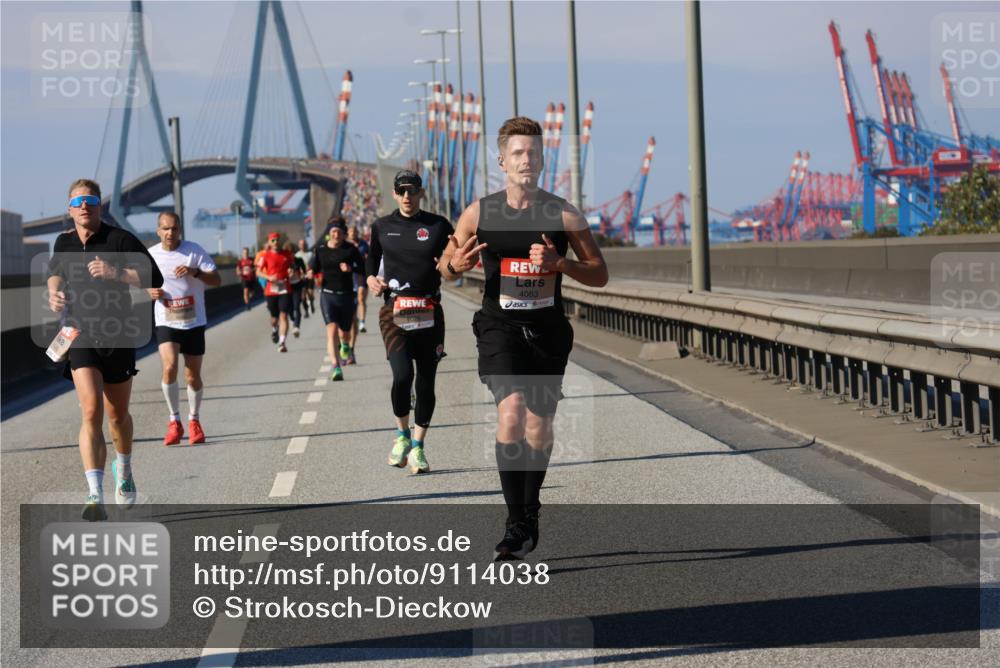 03.10.2025 - Köhlbrandbrückenlauf Strokosch-Dieckow http://msf.ph/oto/9114038 03.10.2025 12:44:36 Position 3 4083 meine-sportfotos.de