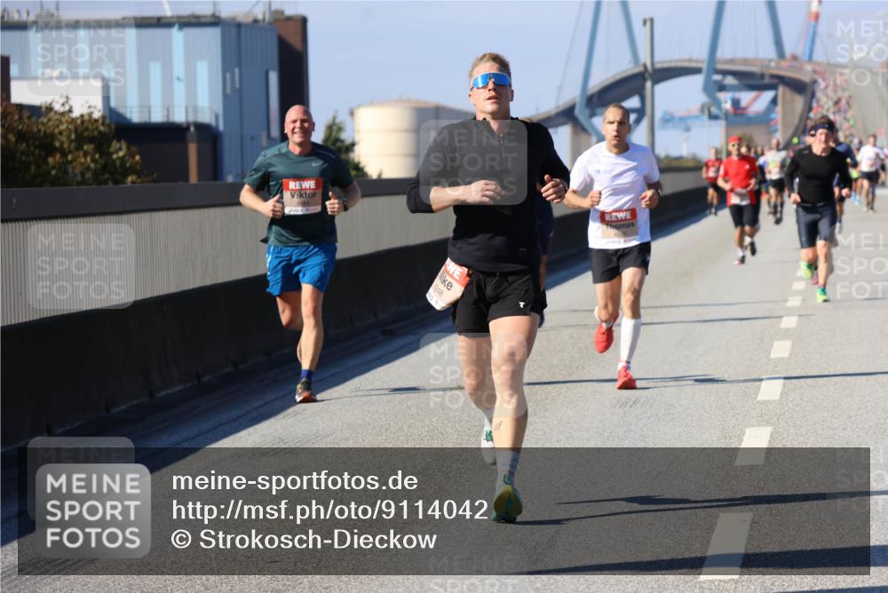 03.10.2025 - Köhlbrandbrückenlauf Strokosch-Dieckow http://msf.ph/oto/9114042 03.10.2025 12:44:38 Position 3 4654, 248, 405 meine-sportfotos.de