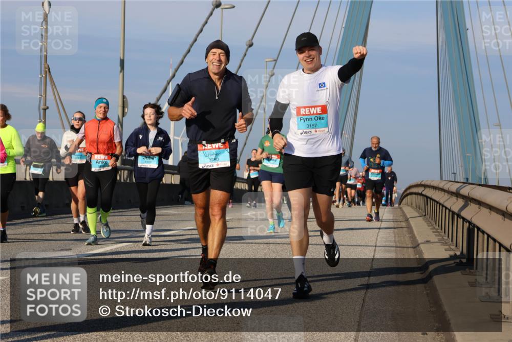 03.10.2025 - Köhlbrandbrückenlauf Strokosch-Dieckow http://msf.ph/oto/9114047 03.10.2025 09:48:44 Position 2 3750, 1909, 3157 meine-sportfotos.de