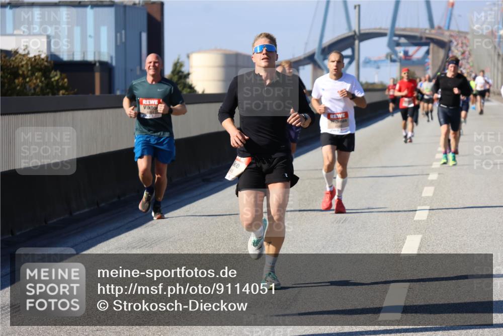 03.10.2025 - Köhlbrandbrückenlauf Strokosch-Dieckow http://msf.ph/oto/9114051 03.10.2025 12:44:38 Position 3  meine-sportfotos.de