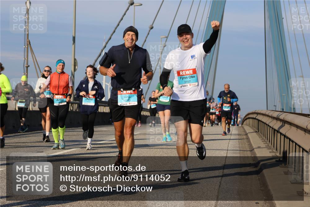 03.10.2025 - Köhlbrandbrückenlauf Strokosch-Dieckow http://msf.ph/oto/9114052 03.10.2025 09:48:44 Position 2 3750, 3157 meine-sportfotos.de
