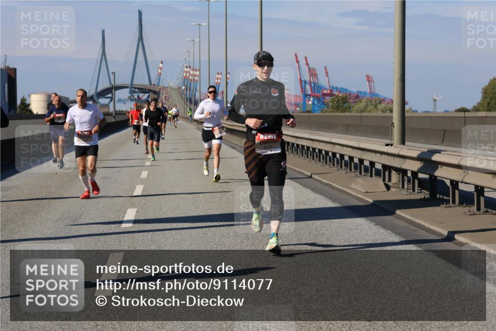 03.10.2025 - Köhlbrandbrückenlauf Strokosch-Dieckow http://msf.ph/oto/9114077 03.10.2025 12:44:41 Position 3 6020 meine-sportfotos.de