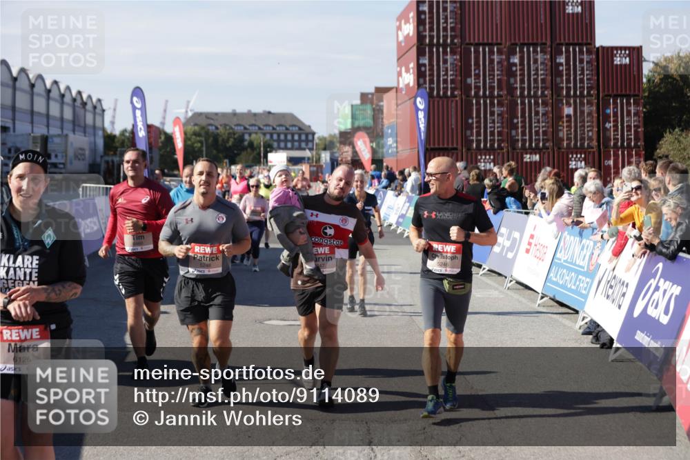 03.10.2025 - Köhlbrandbrückenlauf Jannik Wohlers http://msf.ph/oto/9114089 03.10.2025 13:32:05 Ziel 4443, 4842, 4902, 5155, 5238, 5246, 5247, 5248, 5921, 5922, 5923, 6076, 6126, 6146, 6460 meine-sportfotos.de