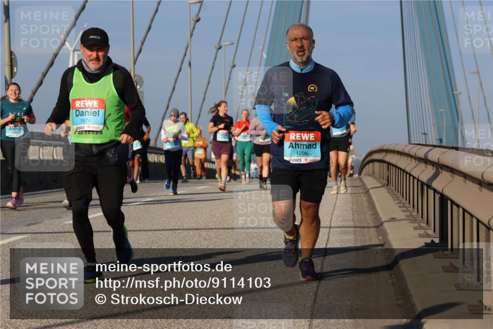 03.10.2025 - Köhlbrandbrückenlauf Strokosch-Dieckow http://msf.ph/oto/9114103 03.10.2025 09:48:51 Position 2 1674, 1296 meine-sportfotos.de