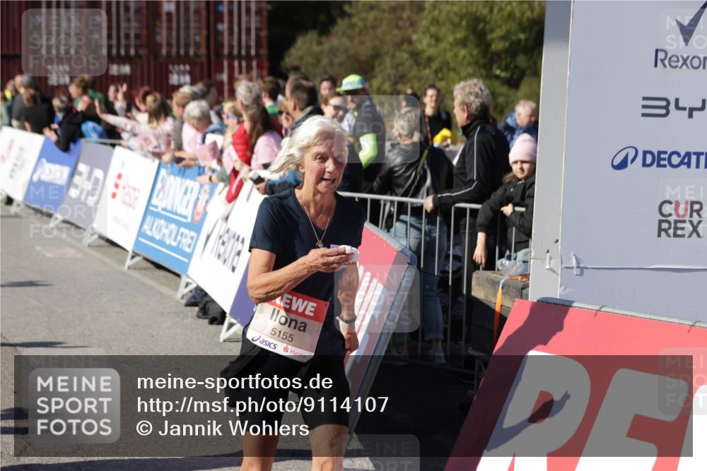 03.10.2025 - Köhlbrandbrückenlauf Jannik Wohlers http://msf.ph/oto/9114107 03.10.2025 13:32:10 Ziel 4443, 4985, 5155, 5238, 5246, 5247, 5248, 5354, 5820, 5921, 5922, 5923, 6076, 6126, 6146, 6287, 6460 meine-sportfotos.de