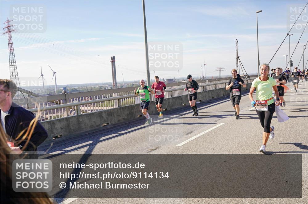 03.10.2025 - Köhlbrandbrückenlauf Michael Burmester http://msf.ph/oto/9114134 03.10.2025 12:55:46 Position 2 5180 meine-sportfotos.de