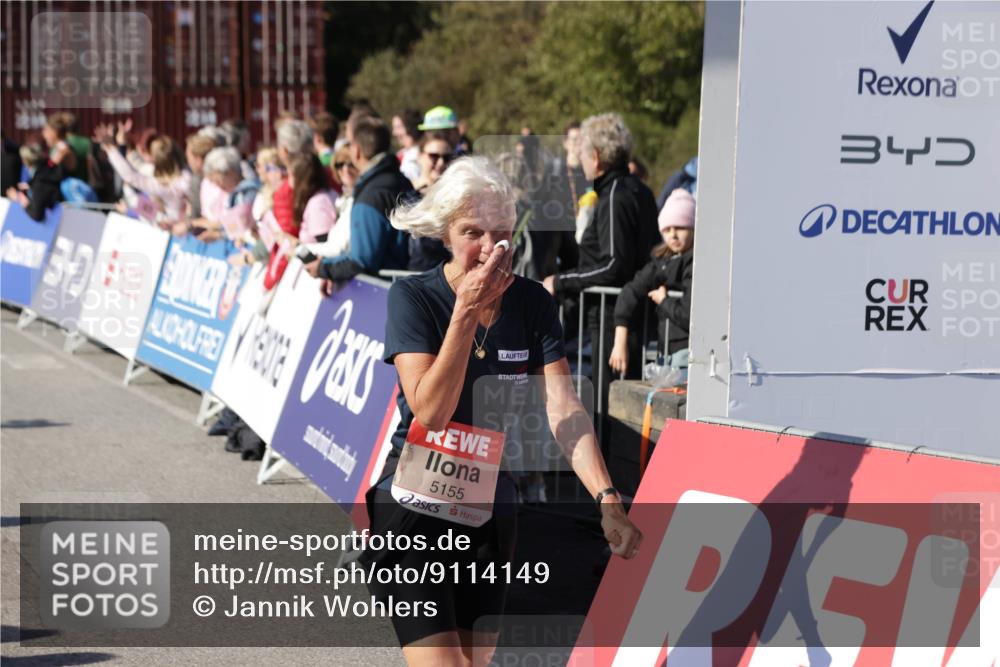 03.10.2025 - Köhlbrandbrückenlauf Jannik Wohlers http://msf.ph/oto/9114149 03.10.2025 13:32:10 Ziel 4443, 4985, 5155, 5238, 5246, 5247, 5248, 5354, 5820, 5921, 5922, 5923, 6076, 6126, 6146, 6287, 6460 meine-sportfotos.de