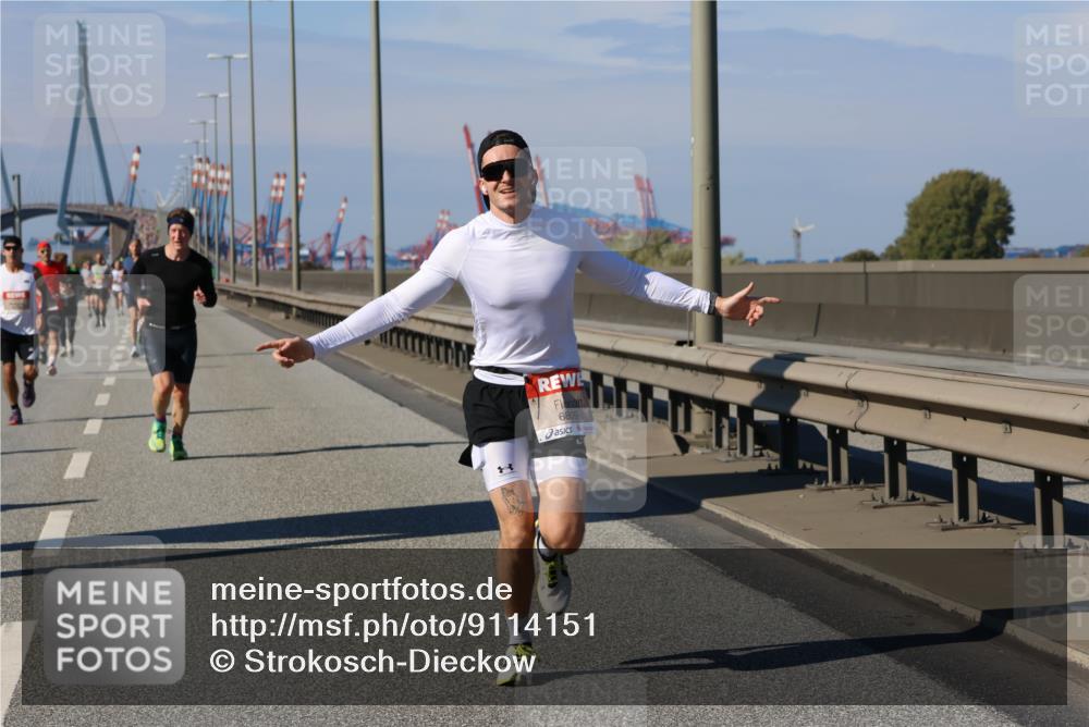 03.10.2025 - Köhlbrandbrückenlauf Strokosch-Dieckow http://msf.ph/oto/9114151 03.10.2025 12:44:45 Position 3 6809 meine-sportfotos.de