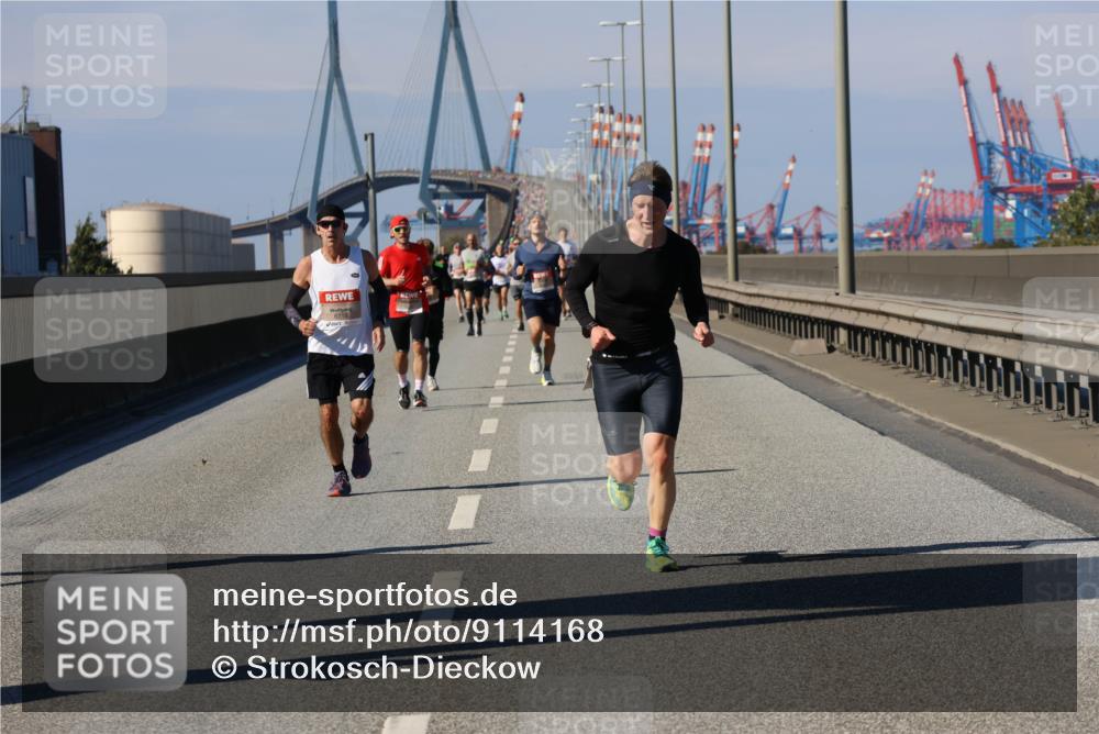 03.10.2025 - Köhlbrandbrückenlauf Strokosch-Dieckow http://msf.ph/oto/9114168 03.10.2025 12:44:46 Position 3  meine-sportfotos.de