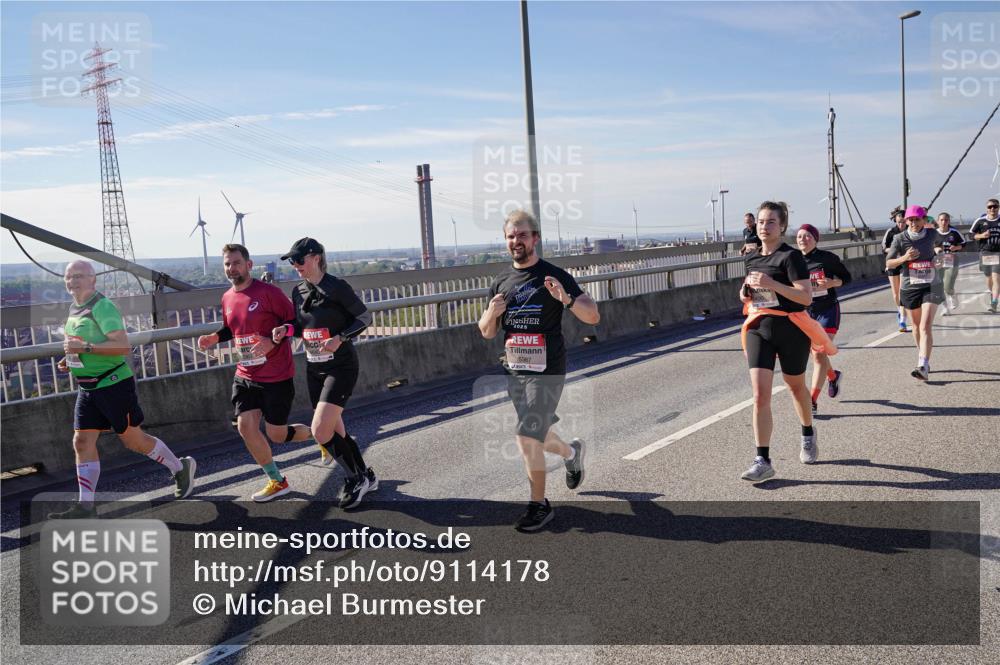 03.10.2025 - Köhlbrandbrückenlauf Michael Burmester http://msf.ph/oto/9114178 03.10.2025 12:55:48 Position 2 2025, 5387 meine-sportfotos.de