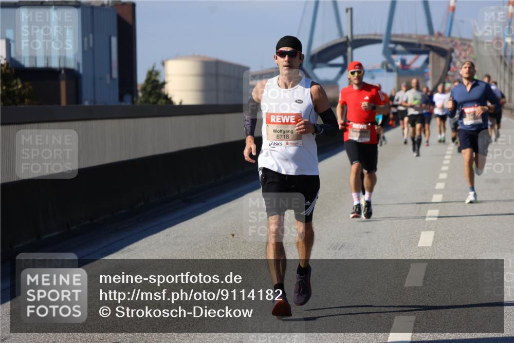 03.10.2025 - Köhlbrandbrückenlauf Strokosch-Dieckow http://msf.ph/oto/9114182 03.10.2025 12:44:48 Position 3 6718 meine-sportfotos.de