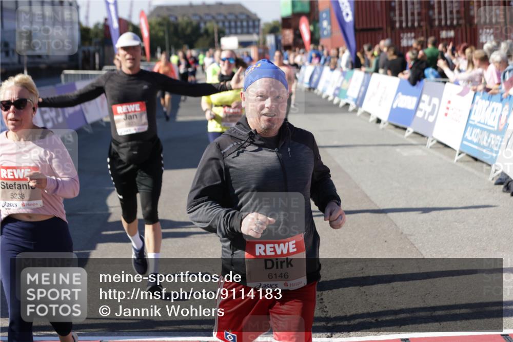 03.10.2025 - Köhlbrandbrückenlauf Jannik Wohlers http://msf.ph/oto/9114183 03.10.2025 13:32:11 Ziel 4443, 4985, 5155, 5238, 5246, 5247, 5248, 5354, 5820, 5921, 5922, 5923, 6076, 6126, 6146, 6287, 6304, 6460 meine-sportfotos.de